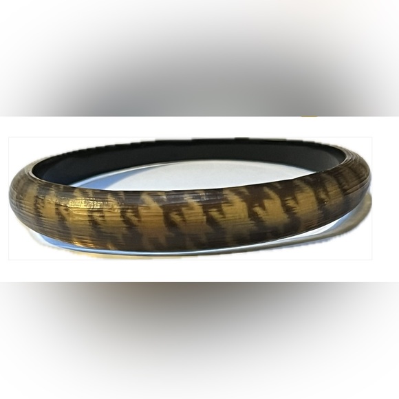 Alexis Bittar herringbone lucite bangle - Picture 3 of 6